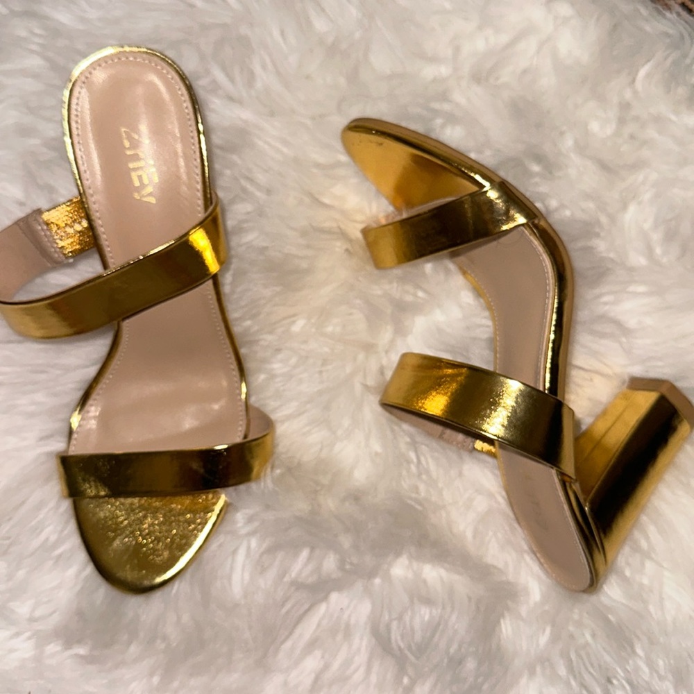 Cute gold sandals